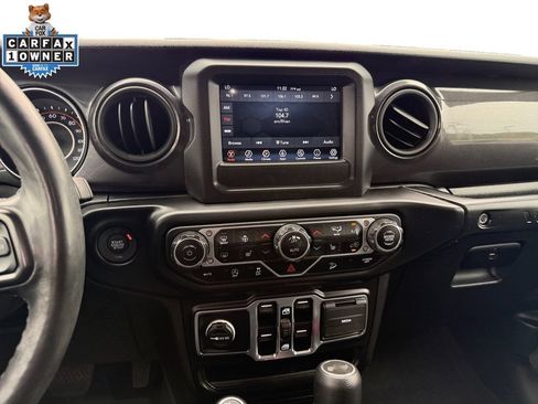 Used 2021 Jeep Wrangler Unlimited Sport AWD/4WD image 11