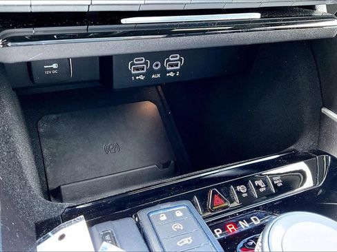 Used 2024 Jeep Wagoneer 2WD w/ Convenience Group I image 16