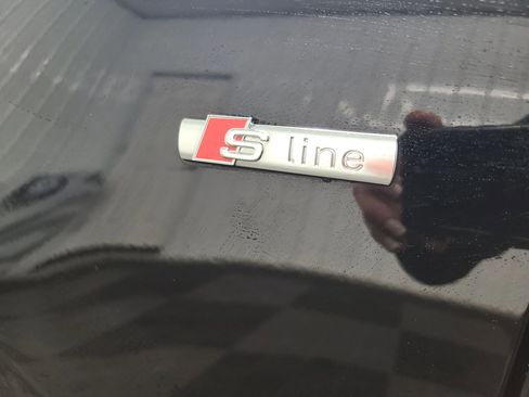 Used 2018 Audi Q3 2.0T Premium Plus w/ Premium Plus Package image 19