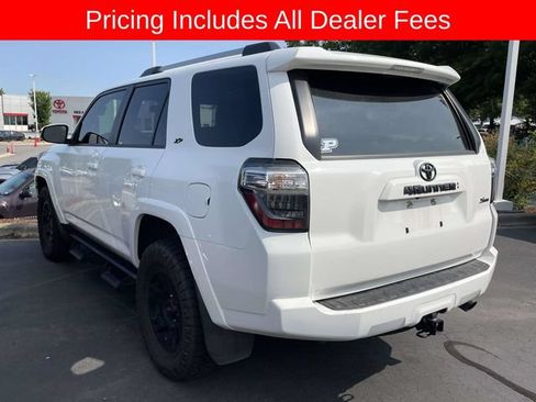 Used 2024 Toyota 4Runner SR5 Premium w/ Moonroof Package AWD/4WD image 6