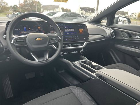 New 2026 Chevrolet Equinox EV LT image 10