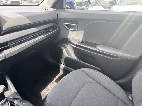 Used 2025 Kia K4 FWD image 19