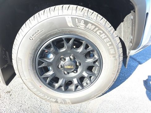 New 2025 Toyota 4Runner TRD Off-Road Premium image 9