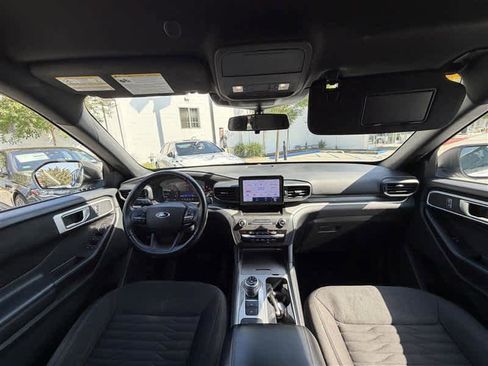 Used 2020 Ford Explorer XLT RWD image 7