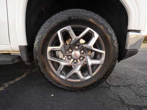 Used 2025 GMC Sierra 1500 SLT w/ SLT Premium Plus Package image 43