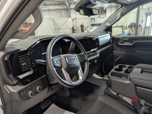 Used 2026 GMC Sierra 1500 Elevation AWD/4WD image 15