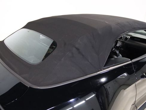 Used 2019 Ford Mustang Premium RWD image 28