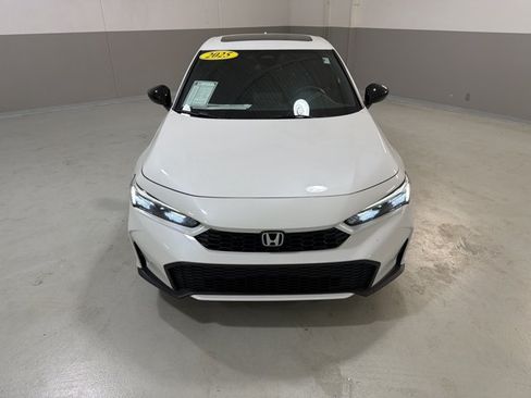Used 2025 Honda Civic Sport image 2