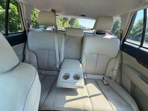 Used 2012 Subaru Outback 2.5i Limited w/ Moonroof Pkg AWD/4WD image 11