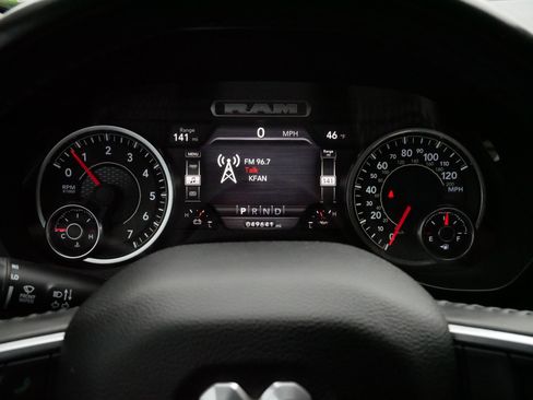 Used 2022 RAM 1500 Laramie AWD/4WD image 21