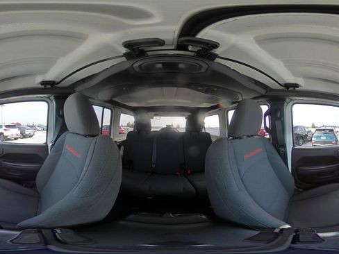 Used 2025 Jeep Wrangler Unlimited Rubicon image 42