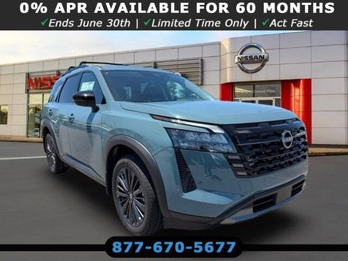 New 2026 Nissan Pathfinder SL w/ SL Premium Package (P04) AWD/4WD image 1