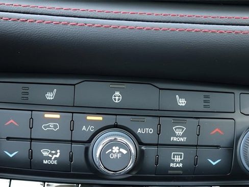 New 2025 Dodge Durango R/T w/ Blacktop Package image 23