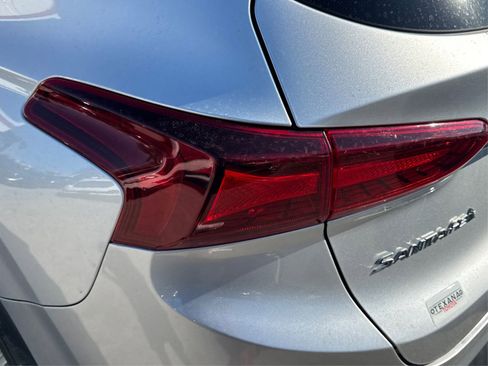 Used 2019 Hyundai Santa Fe AWD image 17