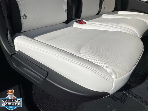 Used 2022 Tesla Model X AWD/4WD image 58