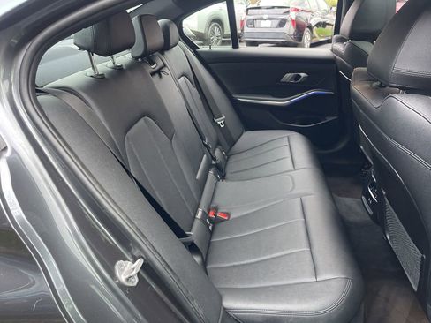 Used 2021 BMW 330i xDrive Sedan w/ Convenience Package image 22