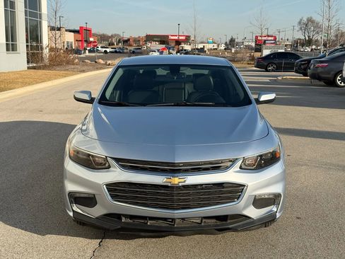 Used 2017 Chevrolet Malibu LT w/ Leather Package image 8