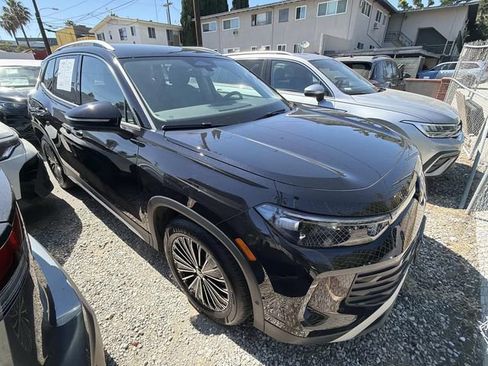 Certified 2026 Volkswagen Tiguan S w/ 18" Wheel Package FWD image 2