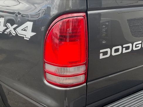 Used 2004 Dodge Dakota 4x4 Club Cab w/ Tire & Handling Group image 20