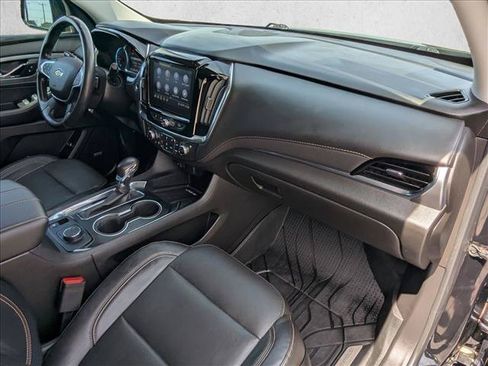 Used 2021 Chevrolet Traverse Premier w/ Redline Edition FWD image 23