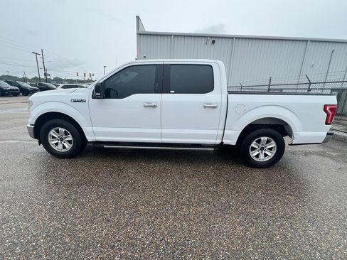 Used 2017 Ford F150 XLT w/ Equipment Group 302A Luxury RWD image 6