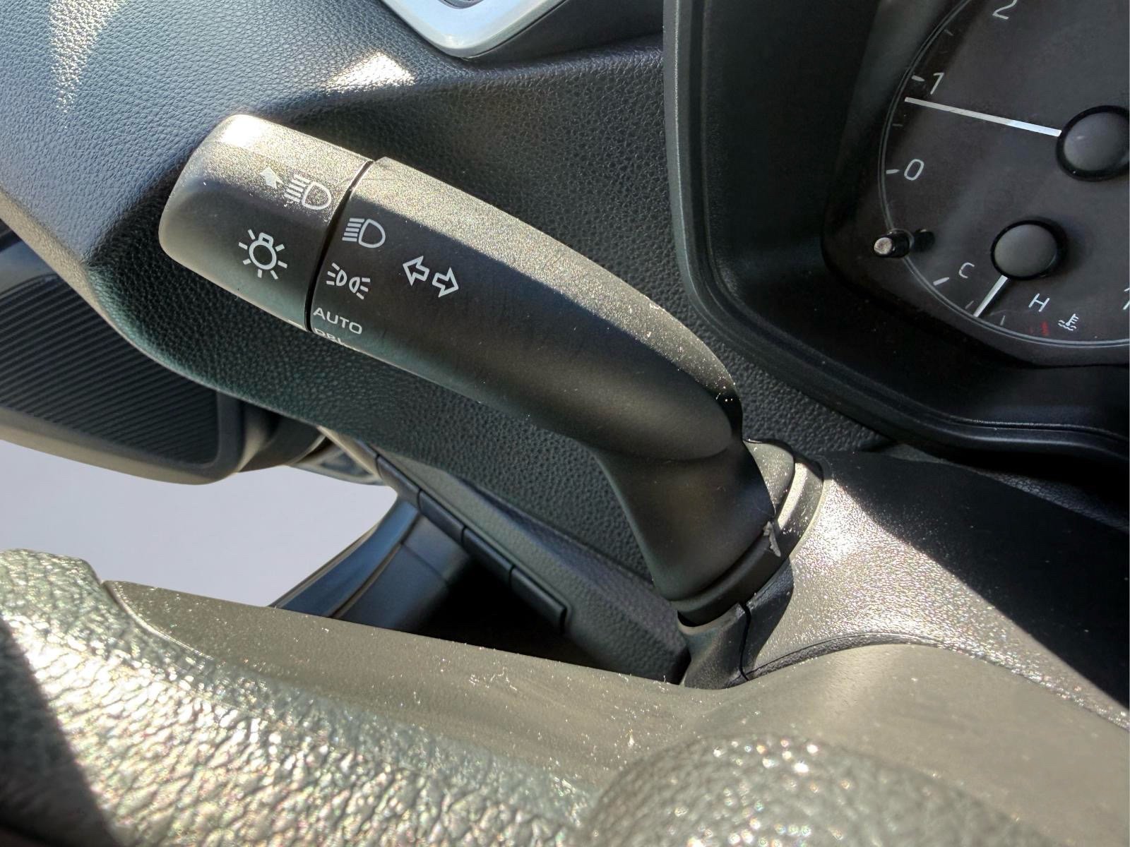 Used 2025 Toyota Corolla LE FWD image 21