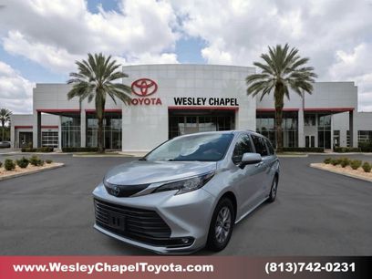 Certified 2025 Toyota Sienna XLE