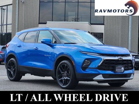 Used 2024 Chevrolet Blazer LT w/ Sound & Technology Package AWD/4WD image 1
