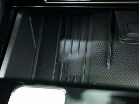 New 2026 Volkswagen Atlas Cross Sport SEL R-Line image 19