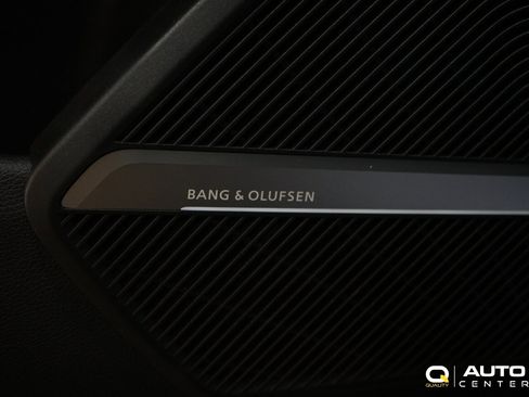 Used 2018 Audi SQ5 Prestige image 16