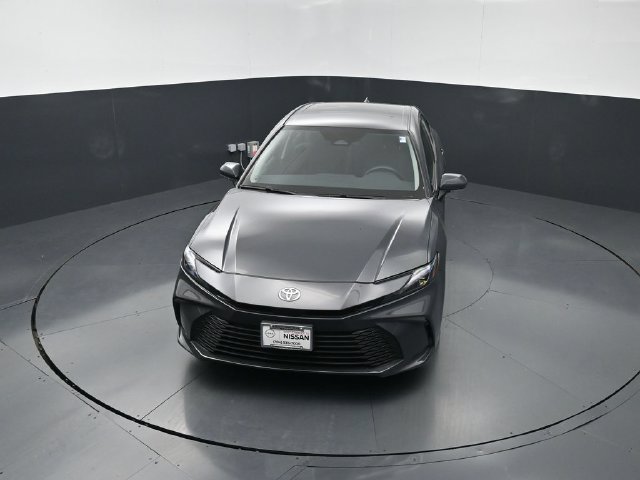 Used 2025 Toyota Camry LE FWD image 25