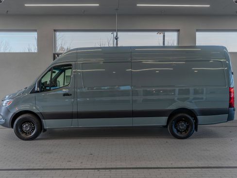 New 2025 Mercedes-Benz Sprinter 2500 image 2