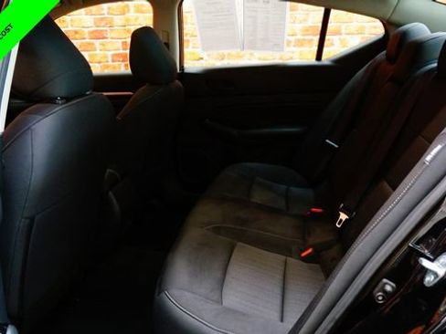 Certified 2023 Nissan Altima 2.5 SV w/ SV Premium Package AWD/4WD image 31