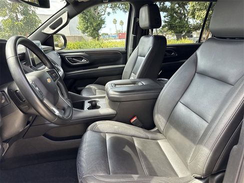 Used 2023 Chevrolet Suburban LT image 17