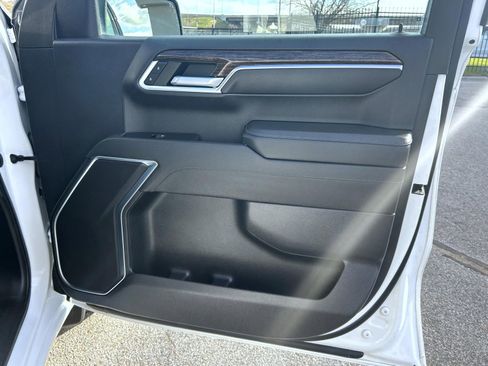 Certified 2022 GMC Sierra 1500 Elevation image 15