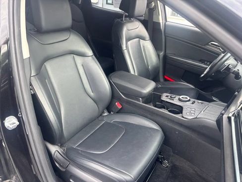 Used 2023 Kia Sportage EX AWD/4WD image 7