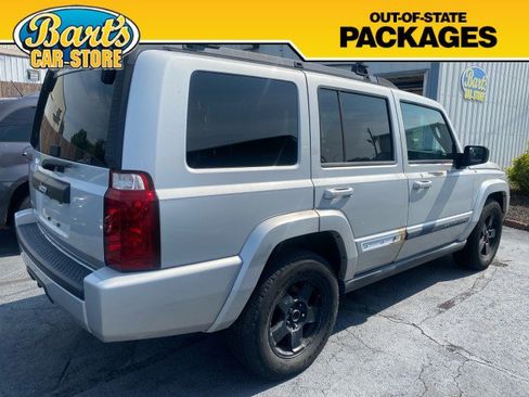 Used 2007 Jeep Commander Sport image 4