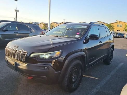 Used 2022 Jeep Cherokee Trailhawk w/ Trailer Tow Group AWD/4WD image 1