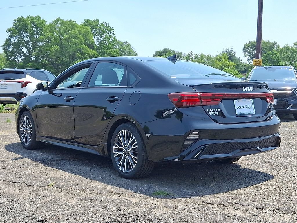 Certified 2023 Kia Forte GT-Line FWD image 5
