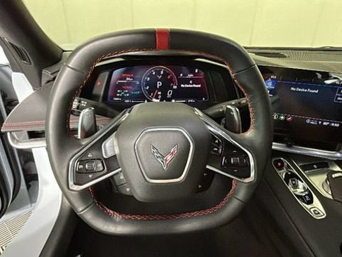 Used 2021 Chevrolet Corvette Stingray Coupe w/ Z51 Performance Package RWD image 14