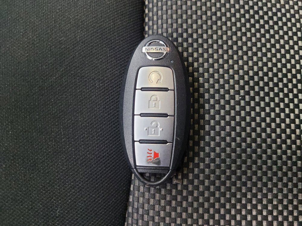 Used 2020 Nissan Pathfinder SV FWD image 32