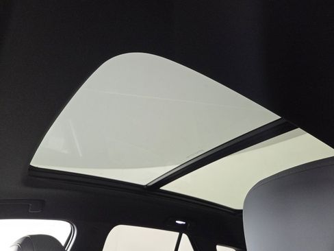 New 2026 Honda Prologue Touring image 2