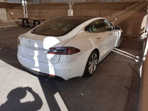 Used 2020 Tesla Model S Long Range AWD/4WD image 1