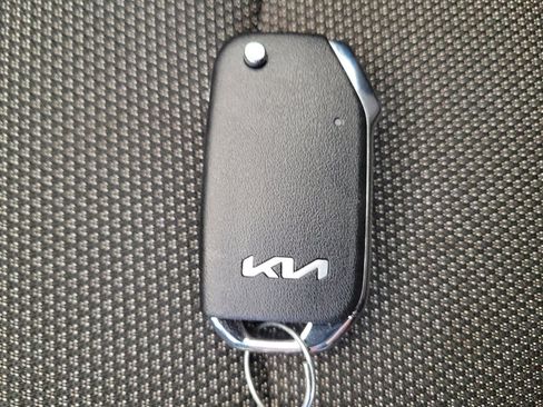 Used 2023 Kia Forte LXS FWD image 32