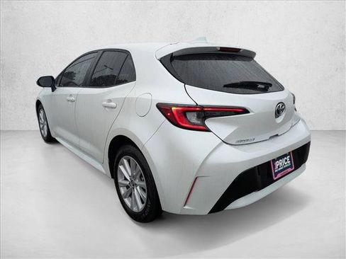 Used 2025 Toyota Corolla SE FWD image 8