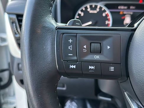 Used 2021 Nissan Rogue SL FWD image 22