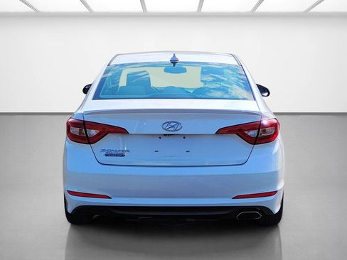 Used 2016 Hyundai Sonata SE FWD image 4