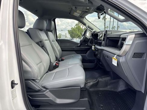 New 2026 Ford F450 XL w/ XL Chrome Package RWD image 22