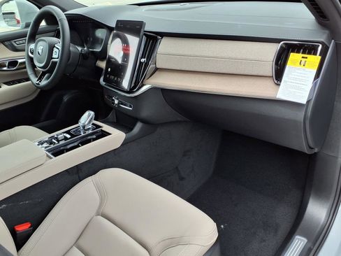 New 2026 Volvo XC90 B6 Plus w/ Protection Package Premier image 10