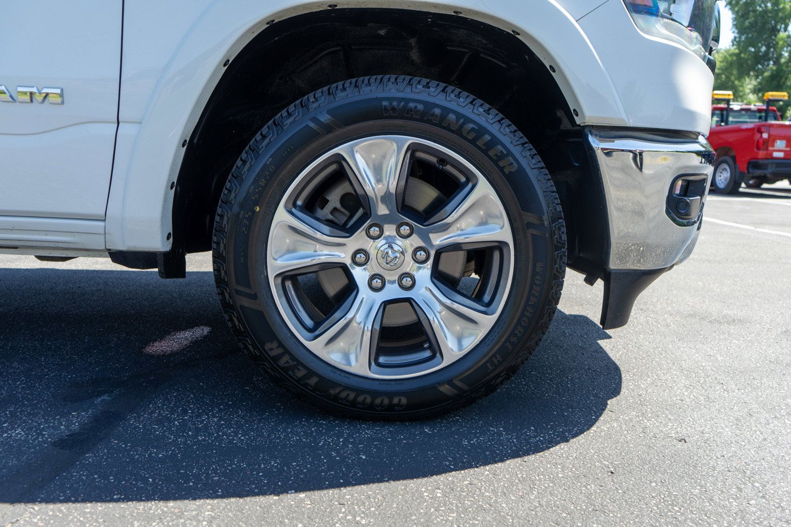 Used 2022 RAM 1500 Laramie AWD/4WD image 10